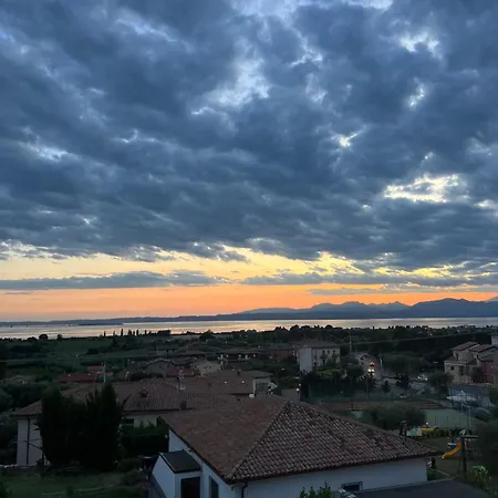 La Dolce Vista Garda Sunset بيت للعطل